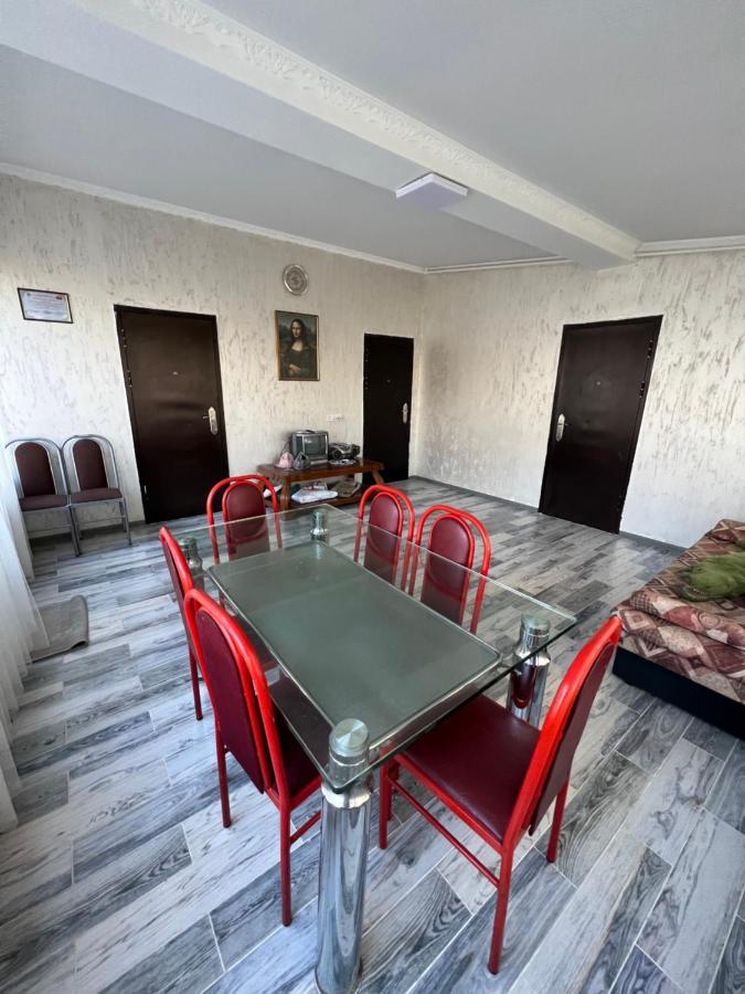 Чистые Пруды Bishkek Ngoại thất bức ảnh