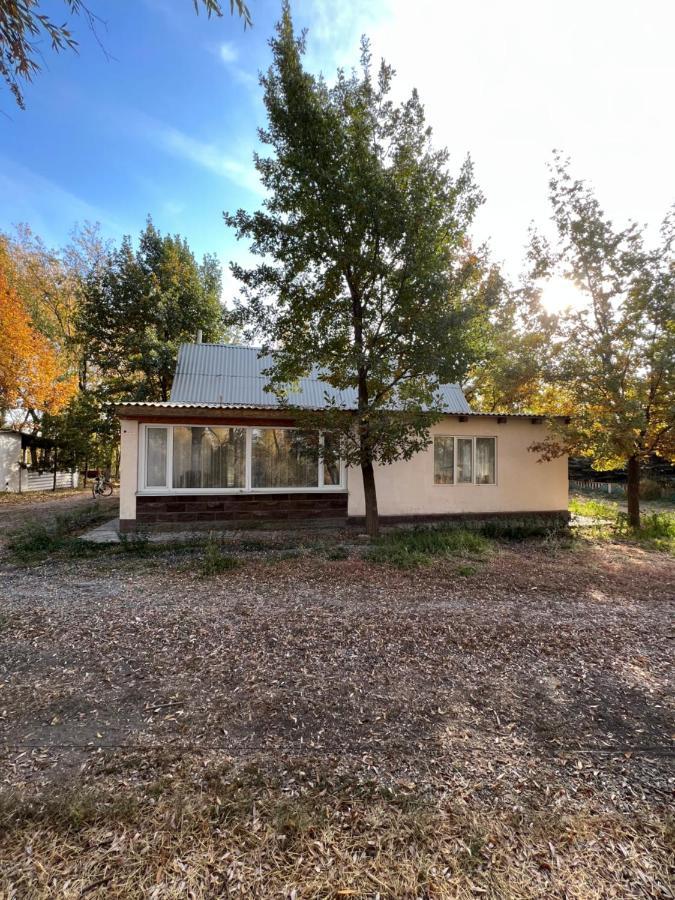 Чистые Пруды Bishkek Ngoại thất bức ảnh